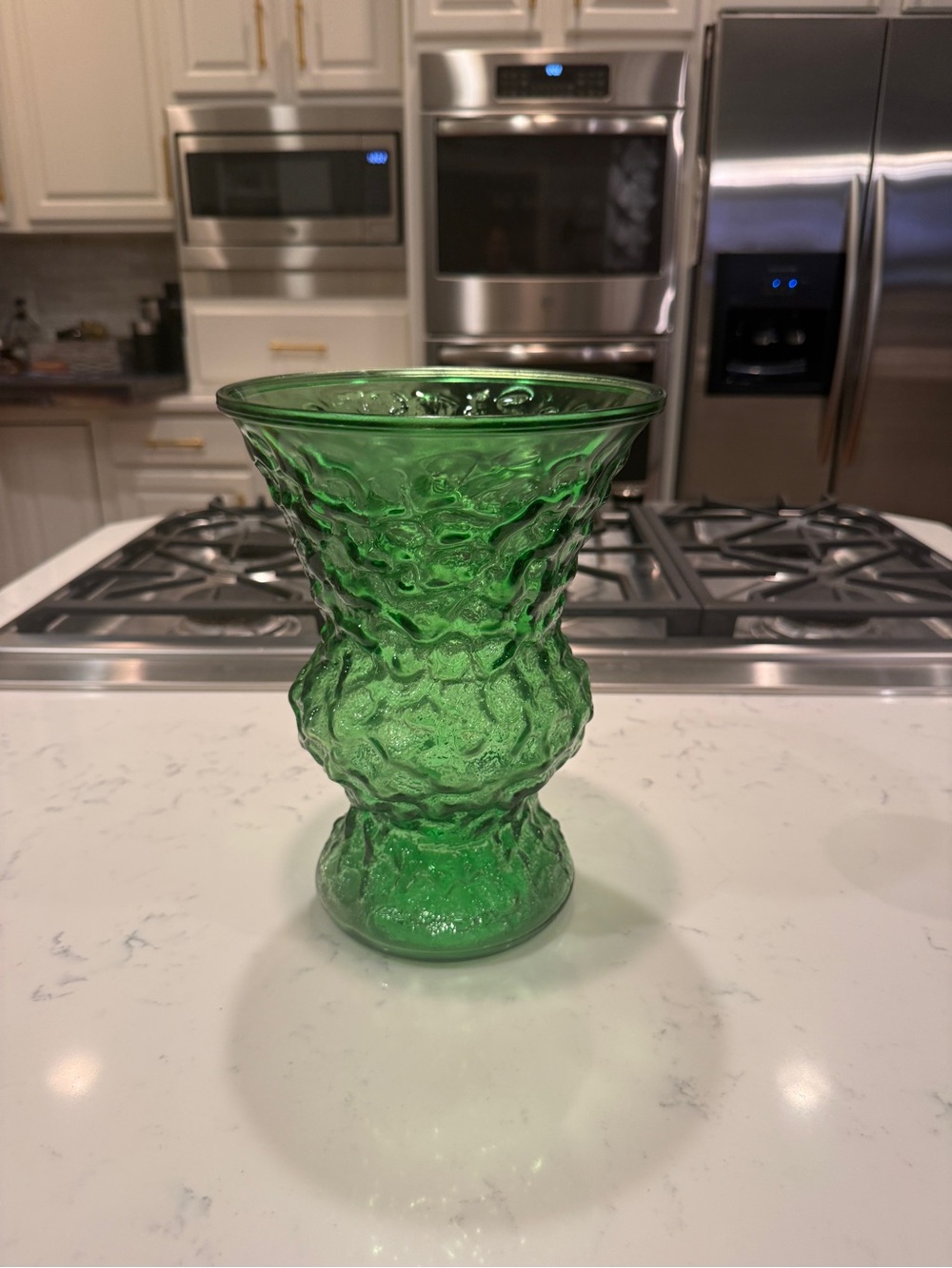 Emerald Green Textured Art Glass Pedestal Vase Heavy Pressed Glass– 10” Tall VTG - Picture 3 of 11